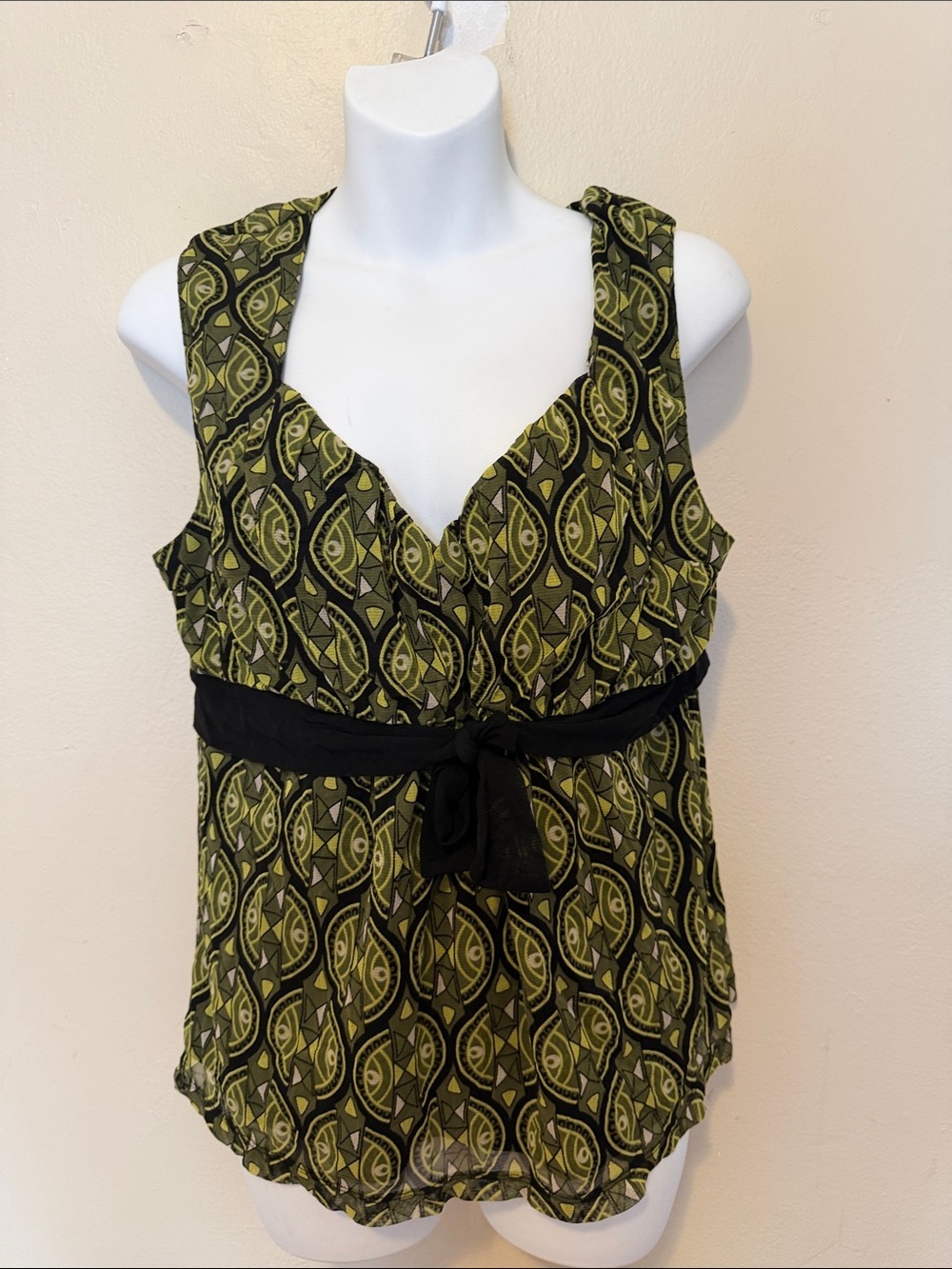 Apt. 9 Olive Green Patterned V-Neck Tank with Black Waist Tie